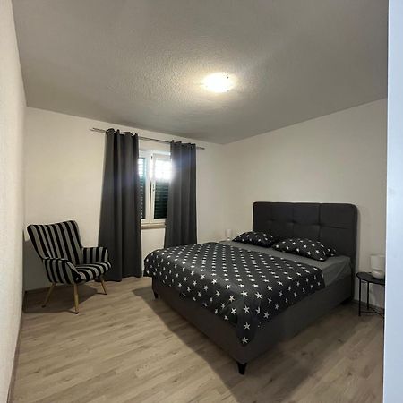 Apartman Pear - Макарска Экстерьер фото