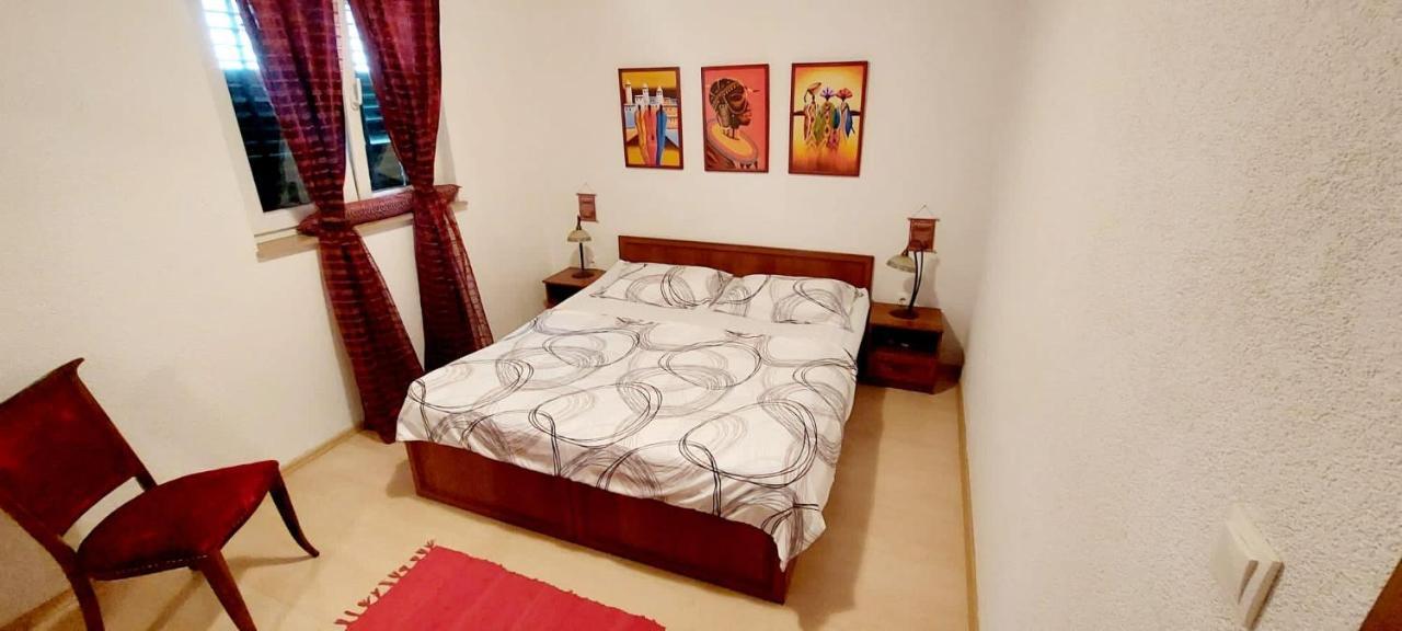 Apartman Pear - Макарска Экстерьер фото
