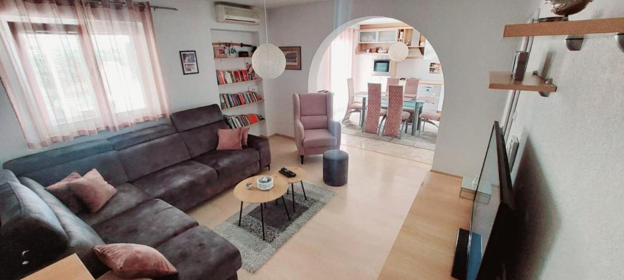 Apartman Pear - Макарска Экстерьер фото